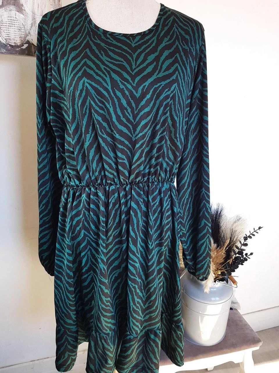 🦓 Fluwyde jurk met zebrapatroon in groen, den en zwart - Maat XL (42/44) – photo 2
